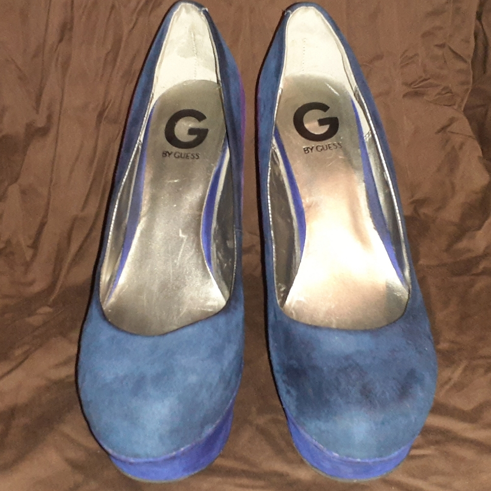 Guess 6" Size 9 Pumps